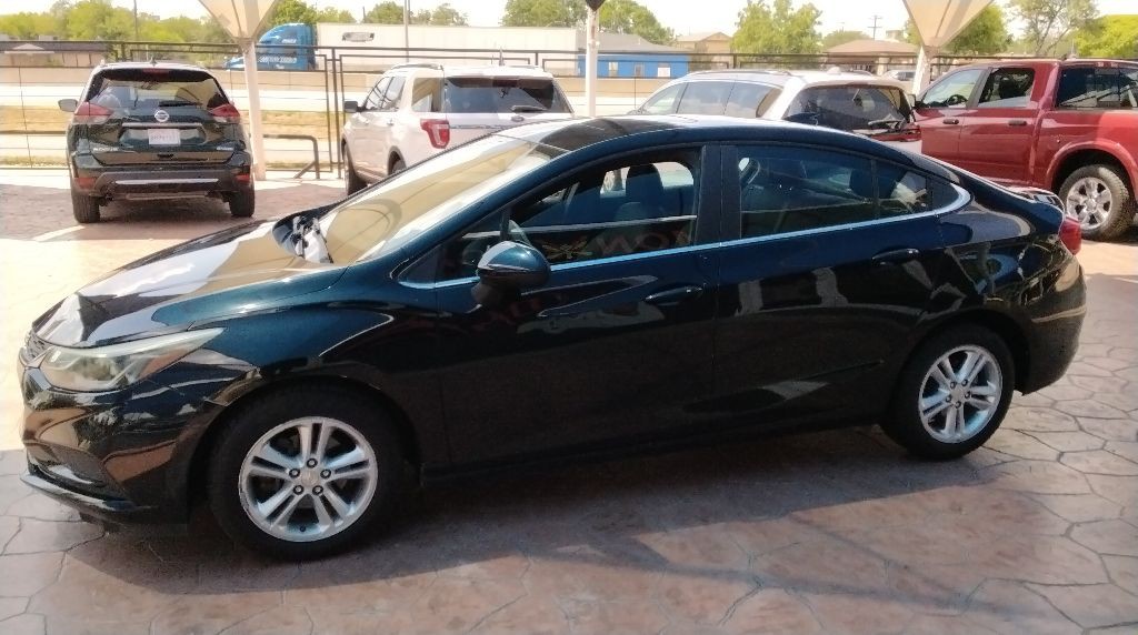 2017 Chevrolet Cruze Image 6