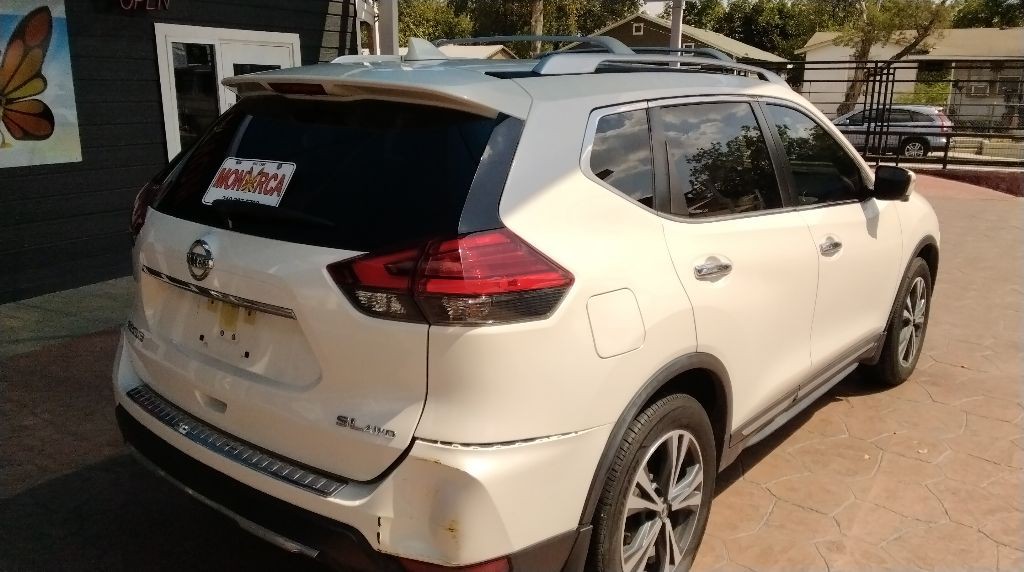 2017 Nissan Rogue Image 7