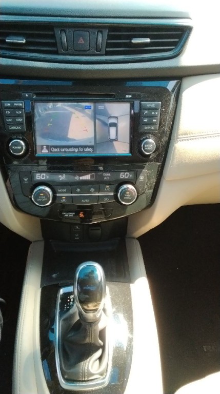 2017 Nissan Rogue Image 9