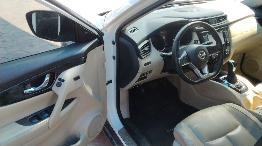2017 Nissan Rogue Image 13