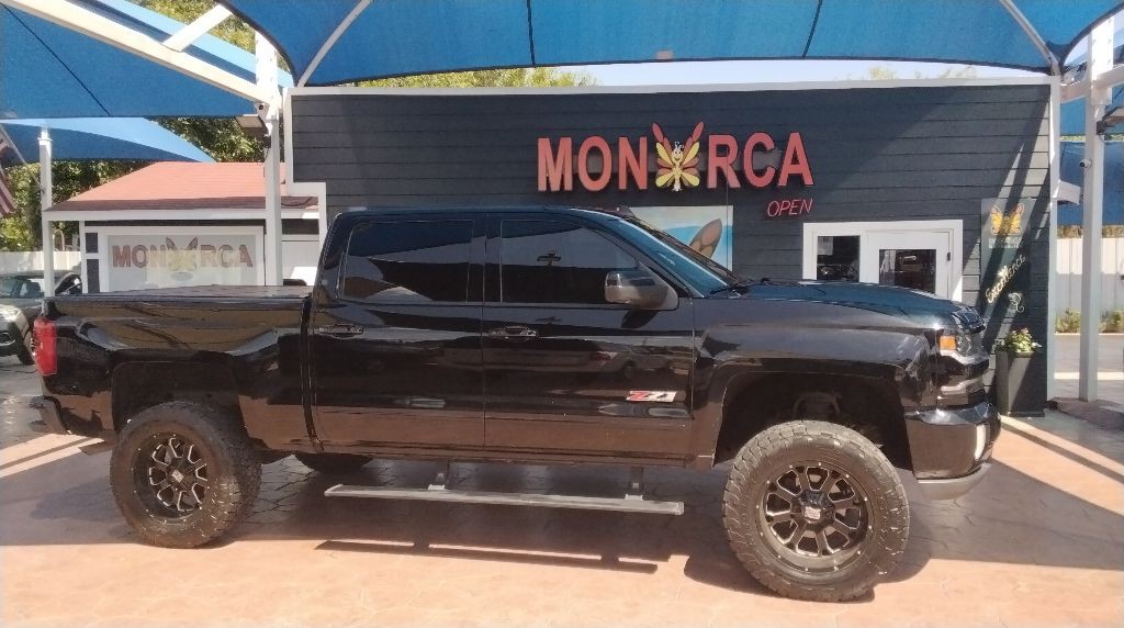 2017 Chevrolet Silverado 1500 Image 1