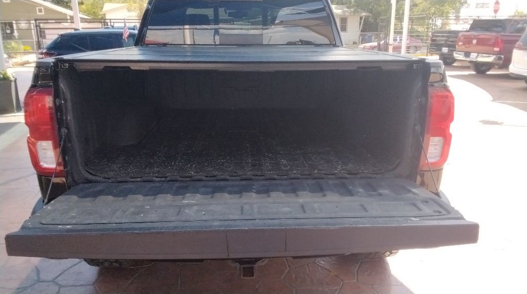 2017 Chevrolet Silverado 1500 Image 9