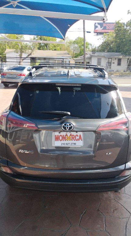 2017 Toyota Rav4 Image 8