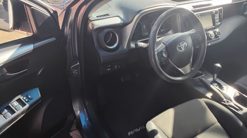 2017 Toyota Rav4 Image 11