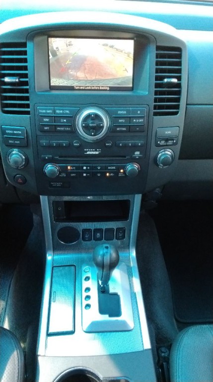 2012 Nissan Pathfinder Image 12