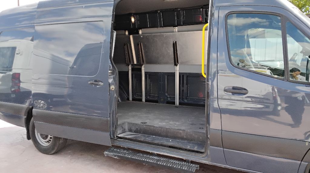 2019 Mercedes-Benz Sprinter Image 4