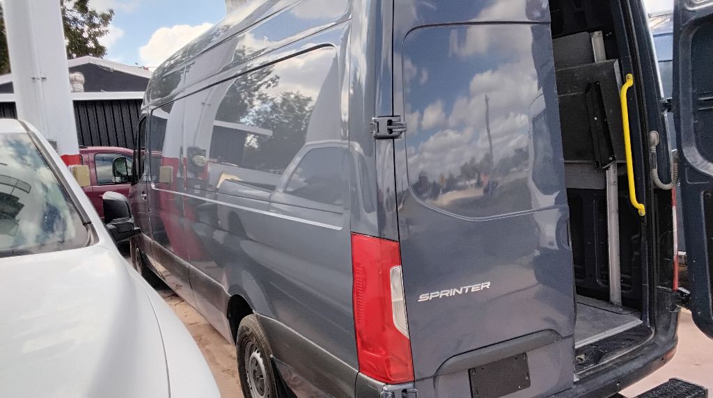 2019 Mercedes-Benz Sprinter Image 7