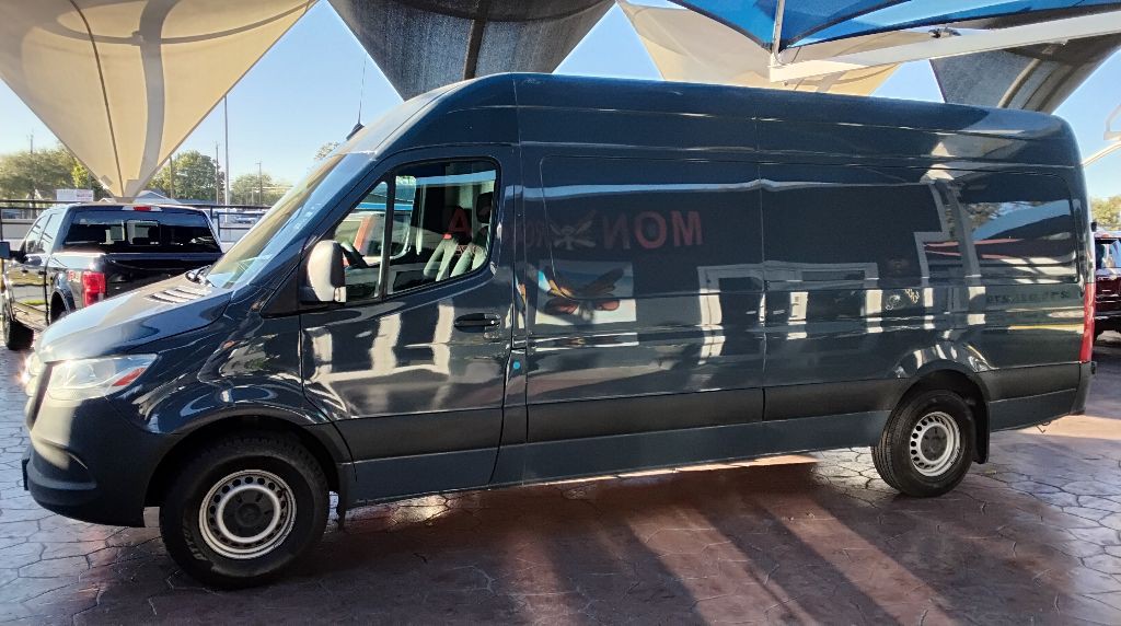 2019 Mercedes-Benz Sprinter Image 2