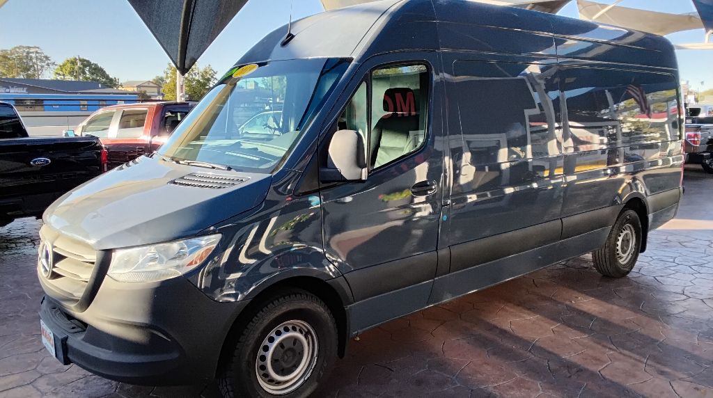 2019 Mercedes-Benz Sprinter Image 9