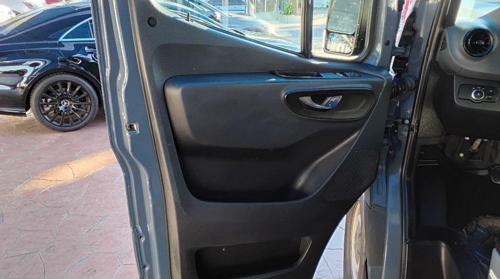 2019 Mercedes-Benz Sprinter Image 20