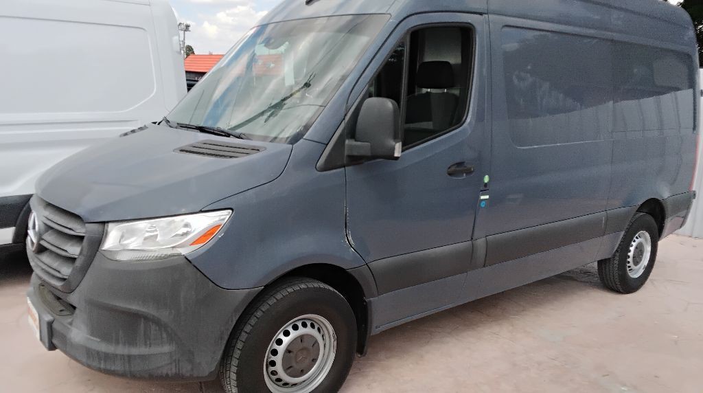 2019 Mercedes-Benz Sprinter Image 2