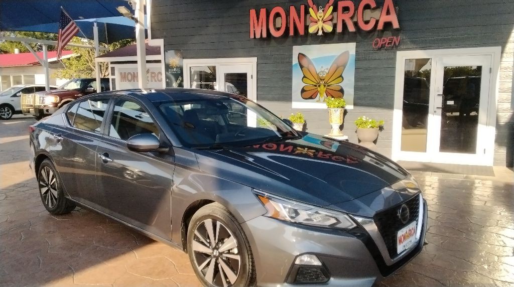 2022 Nissan Altima Image 4