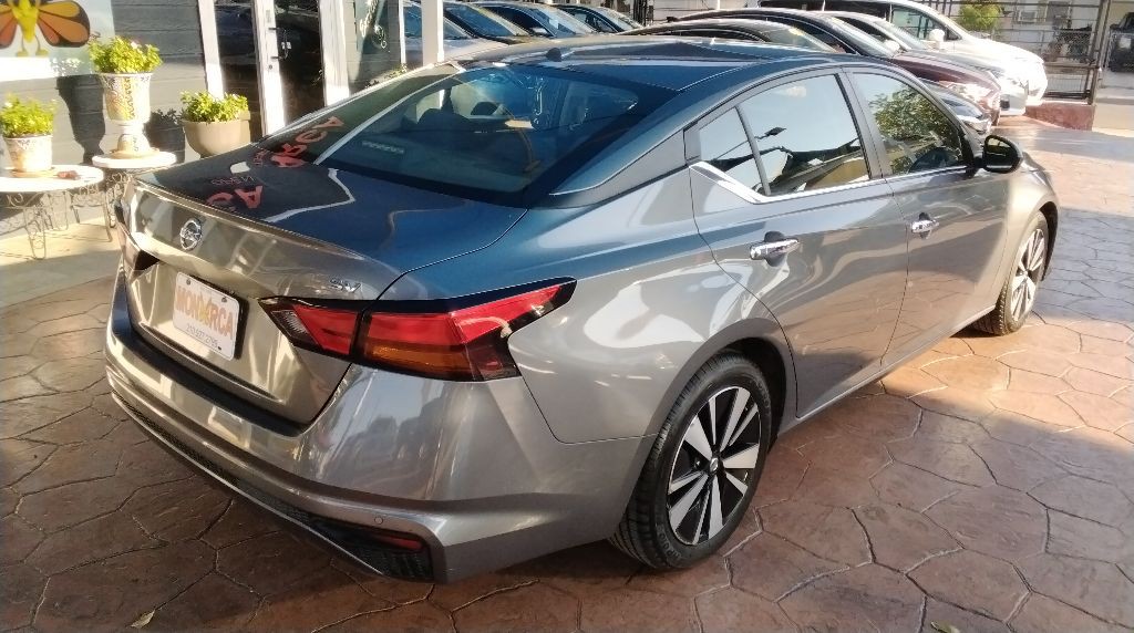 2022 Nissan Altima Image 6