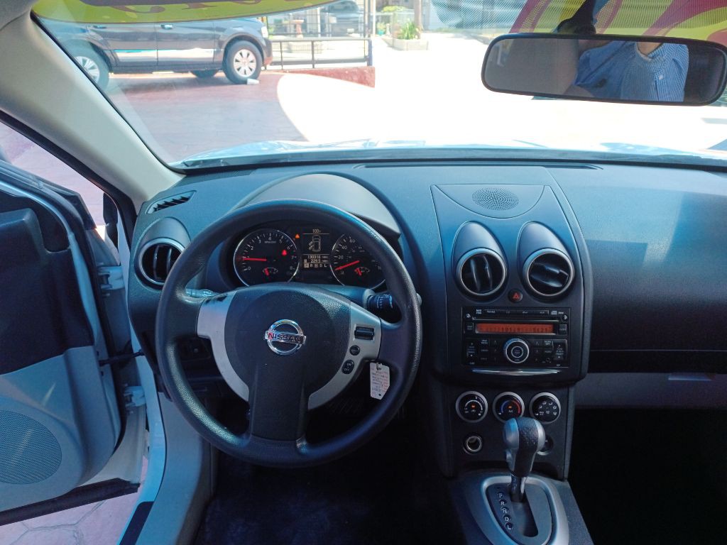 2013 Nissan Rogue Image 3
