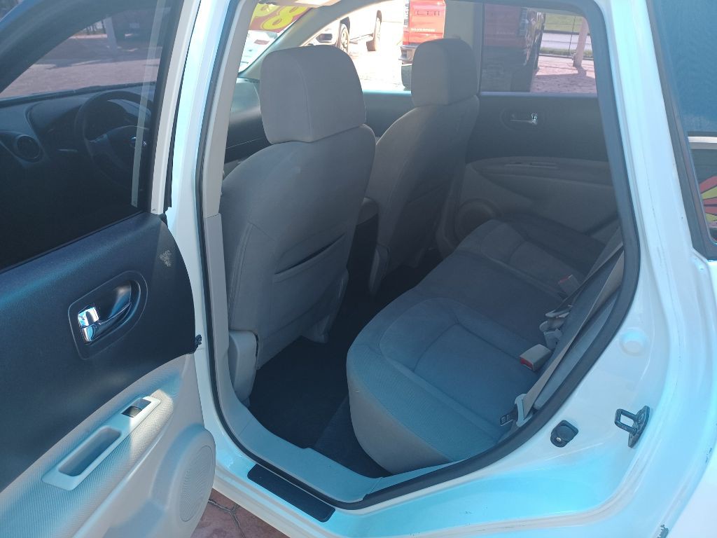 2013 Nissan Rogue Image 10