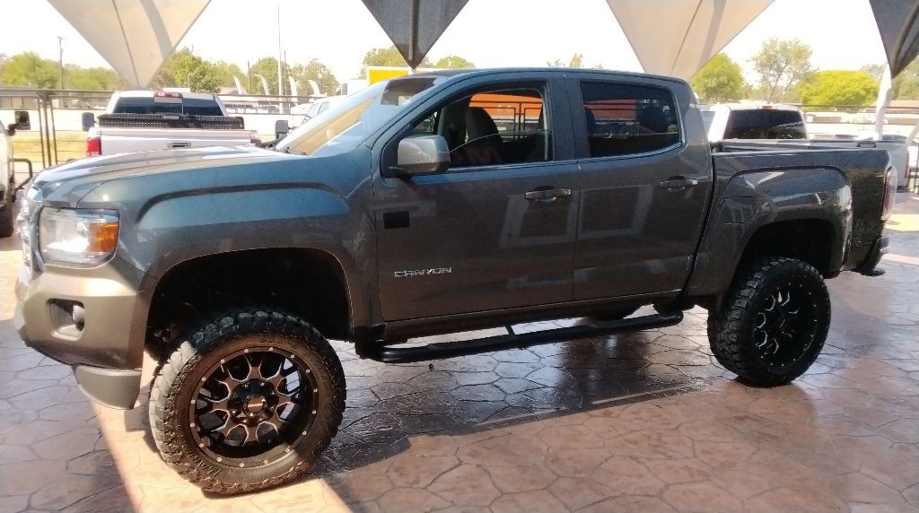 2015 GMC Canyon Image 2