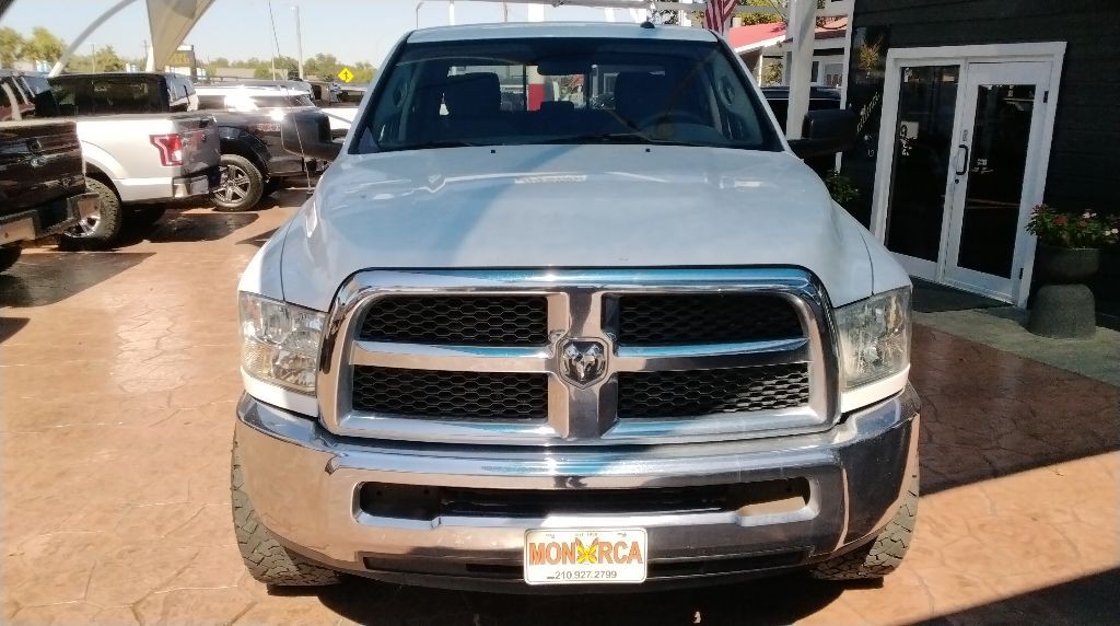 2018 RAM 2500 Image 3