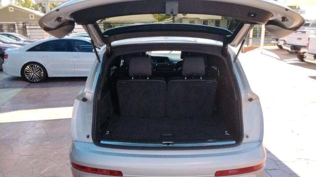 2013 Audi Q7 Image 9