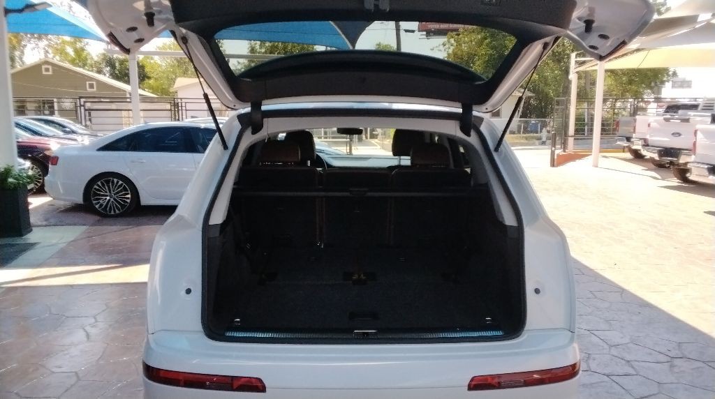 2018 Audi Q7 Image 9