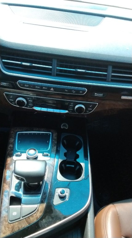2018 Audi Q7 Image 16