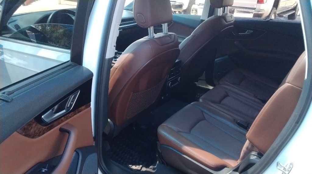 2018 Audi Q7 Image 17