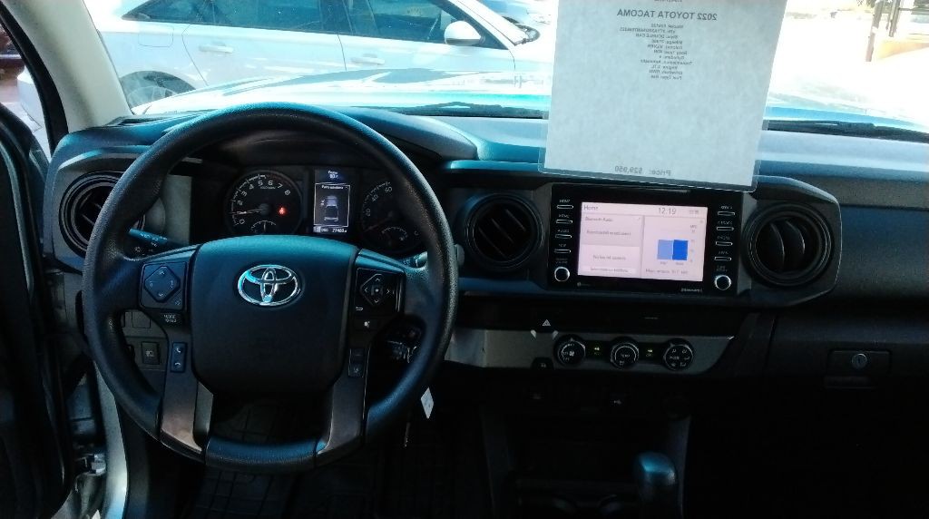 2022 Toyota Tacoma Image 12
