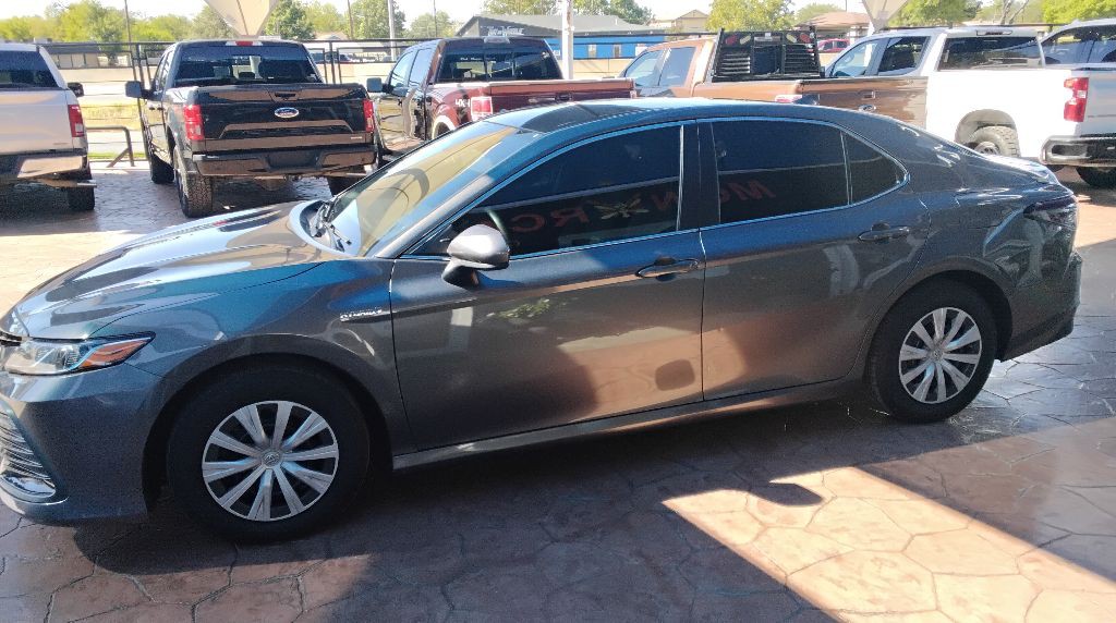 2021 Toyota Camry Image 3