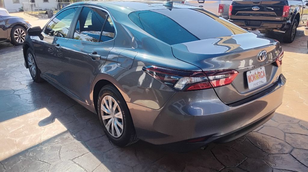 2021 Toyota Camry Image 7