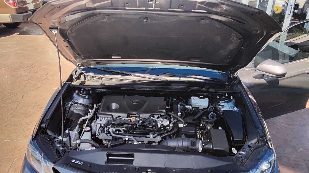 2021 Toyota Camry Image 17