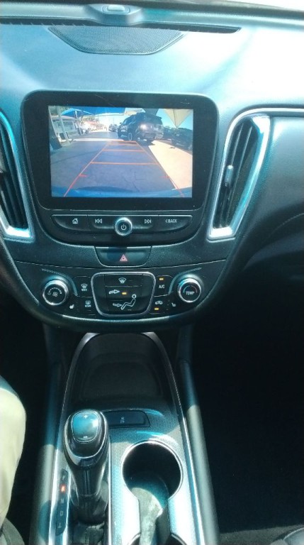 2016 Chevrolet Malibu Image 11