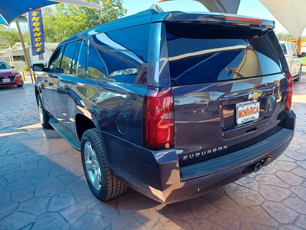 2015 Chevrolet Suburban Image 5
