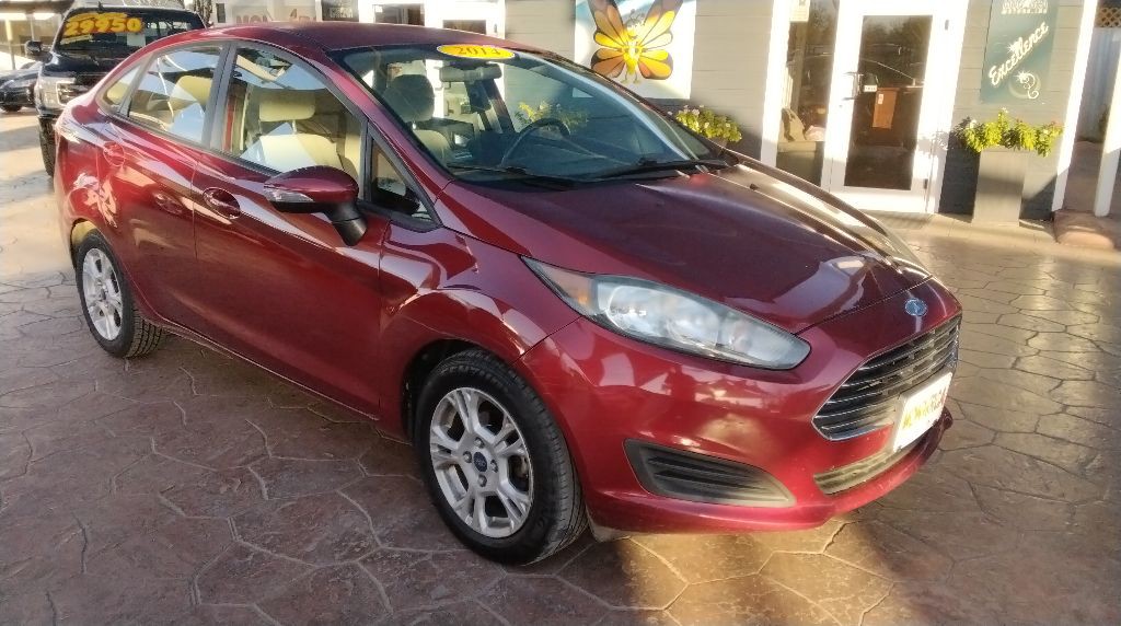 2014 Ford Fiesta Image 4