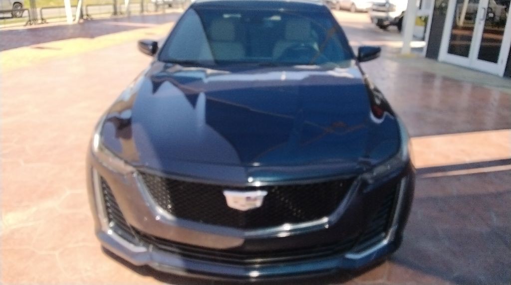 2021 Cadillac CT5 Image 3