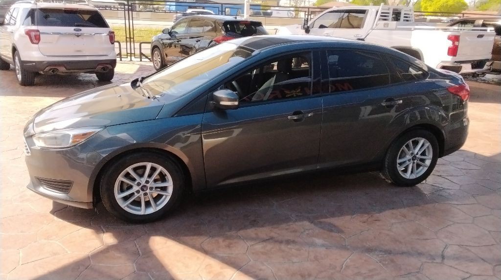 2017 Ford Focus Image 3