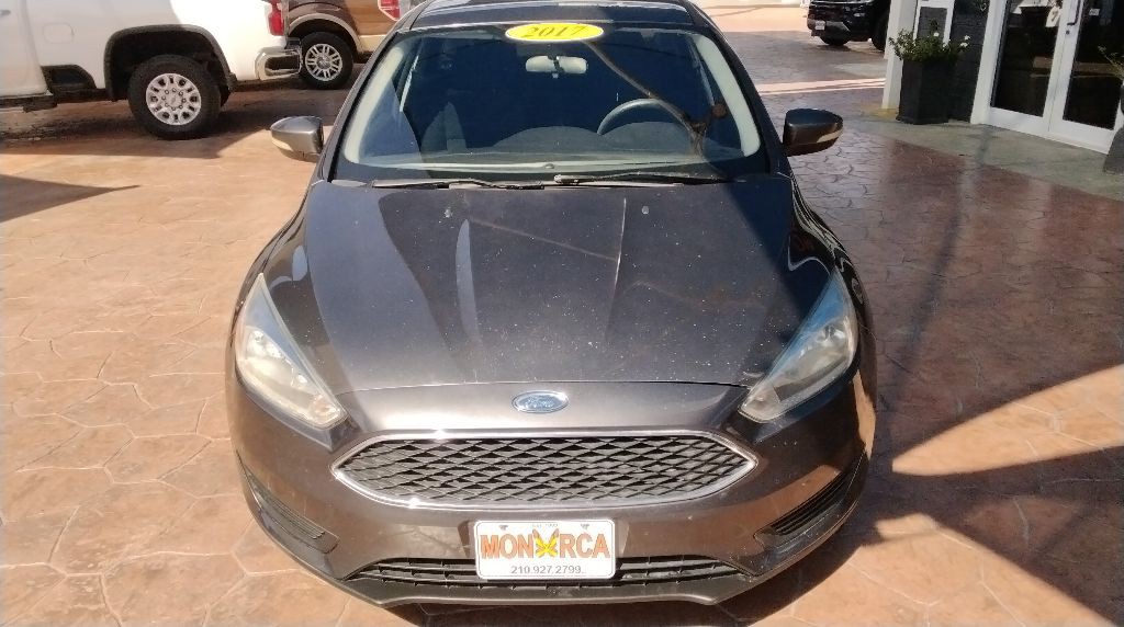 2017 Ford Focus Image 4