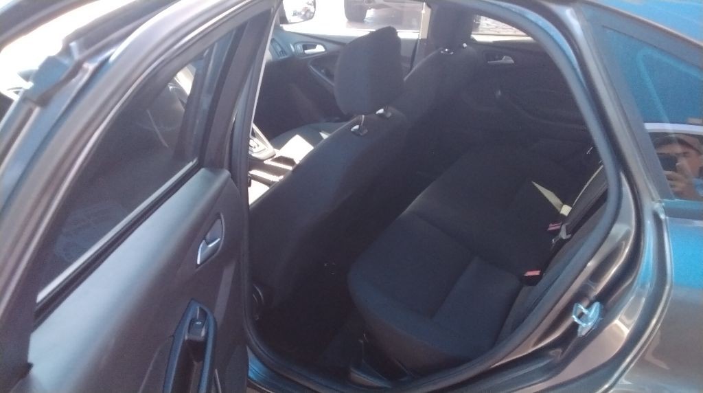 2017 Ford Focus Image 10