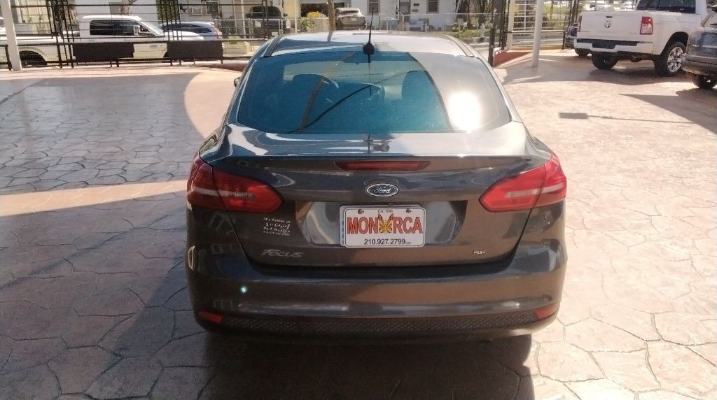 2017 Ford Focus Image 14