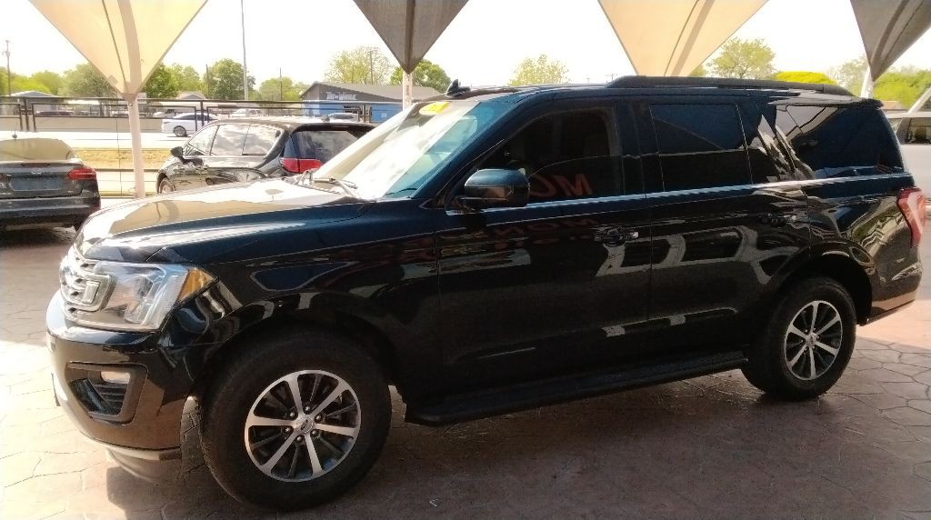 2021 Ford Expedition Image 2