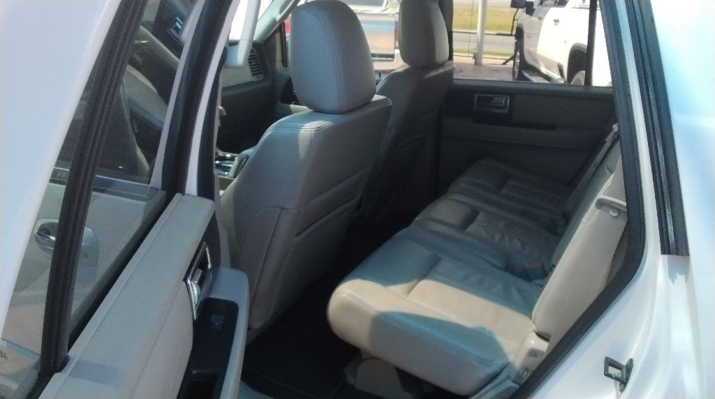2015 Lincoln Navigator Image 13