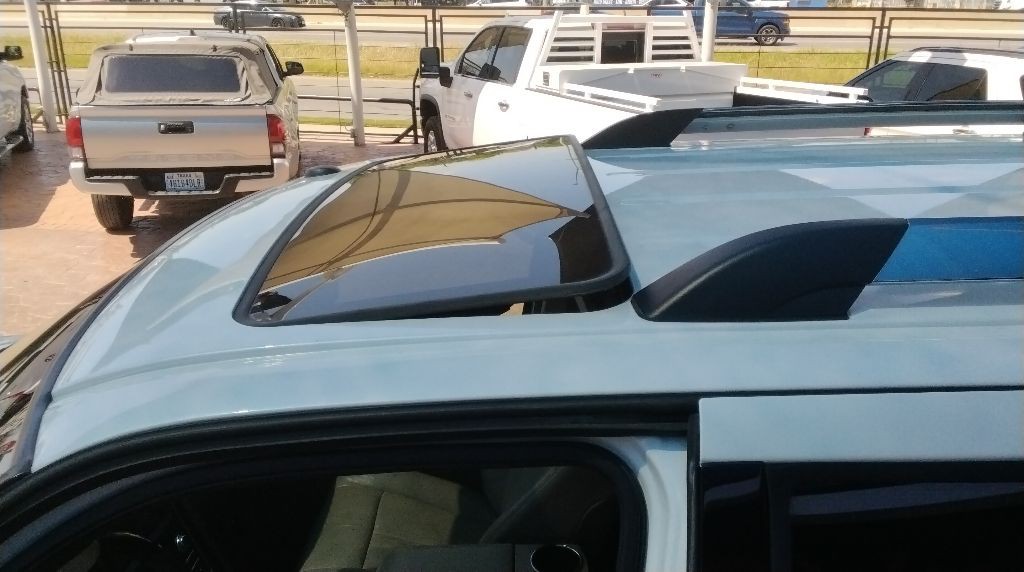 2015 Lincoln Navigator Image 18
