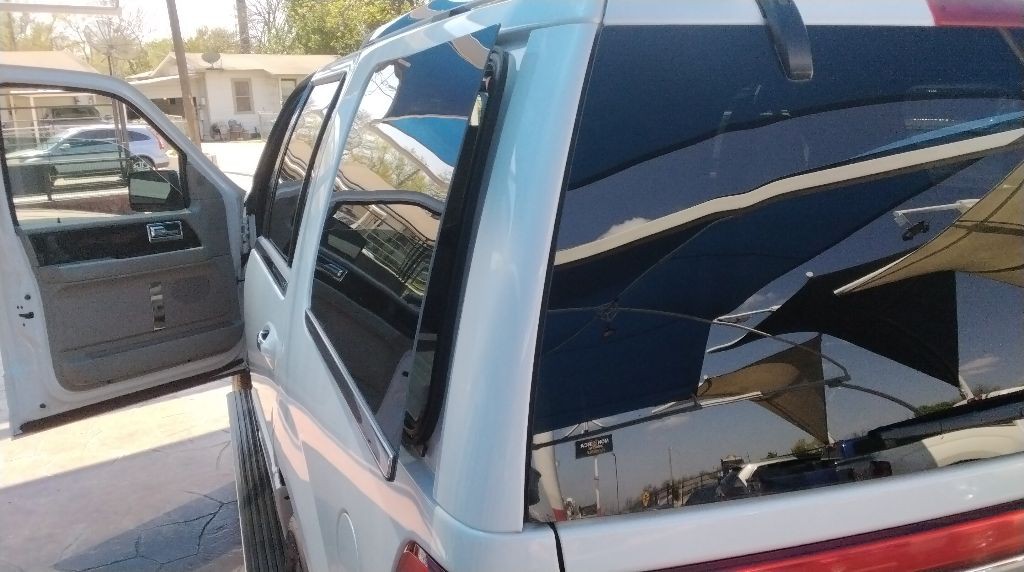 2015 Lincoln Navigator Image 19