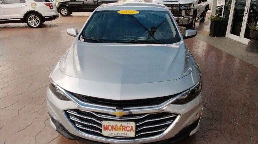 2021 Chevrolet Malibu Image 4