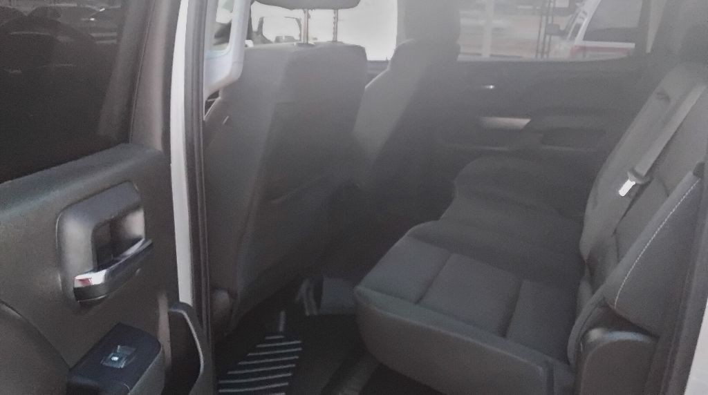 2018 Chevrolet Silverado 1500 Image 8