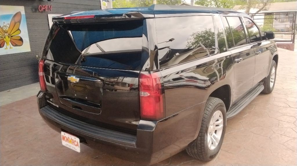 2015 Chevrolet Suburban Image 7