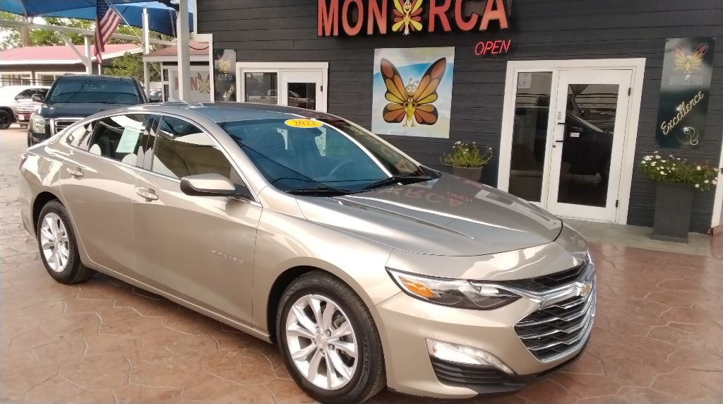 2022 Chevrolet Malibu Image 2