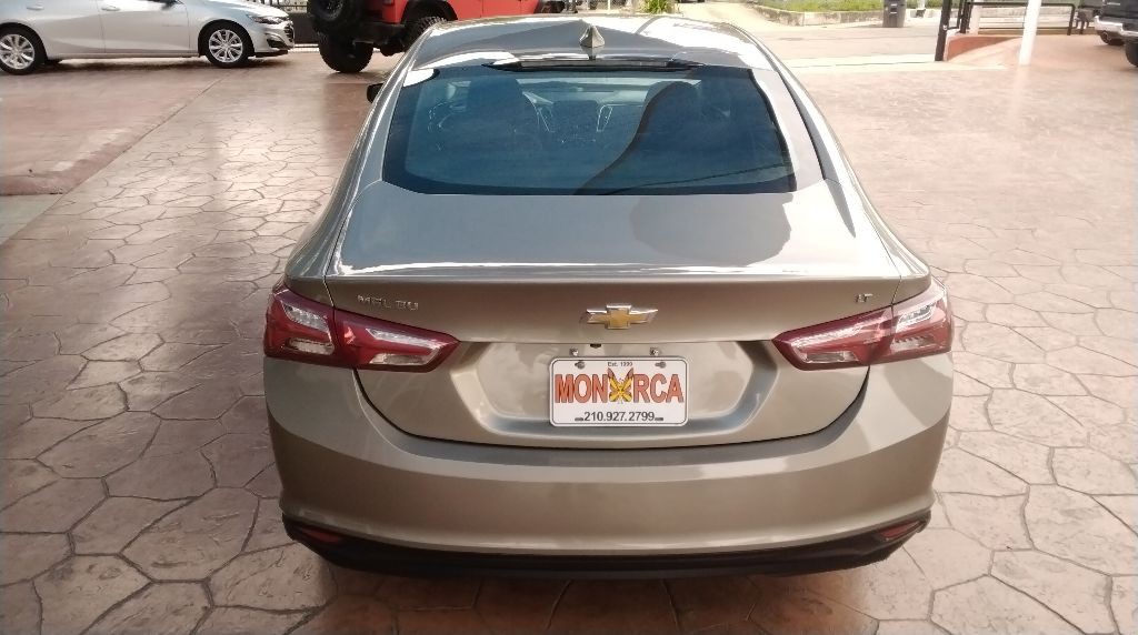 2022 Chevrolet Malibu Image 8