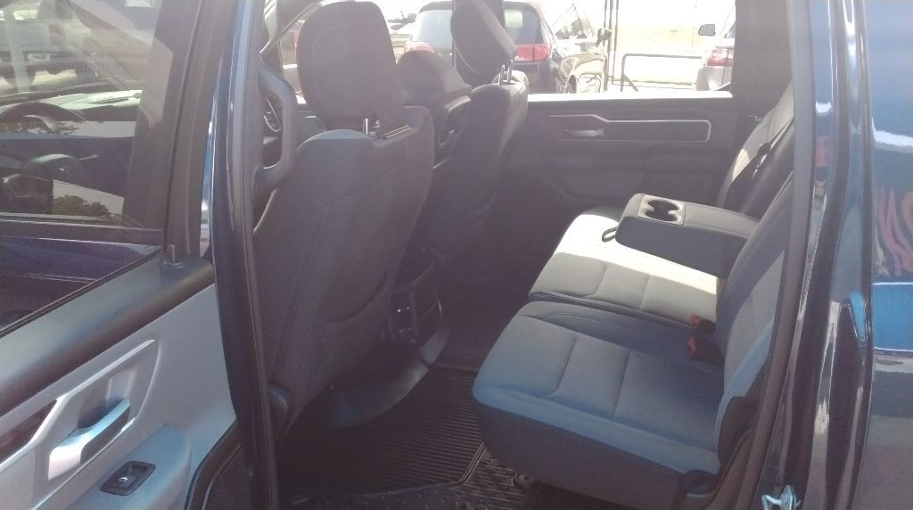 2022 RAM 1500 Image 9