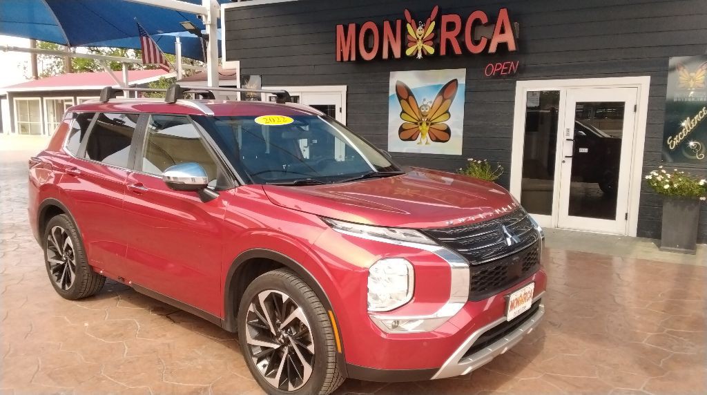 2022 Mitsubishi Outlander Image 1