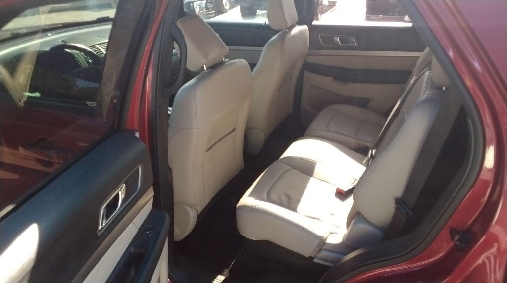 2018 Ford Explorer Image 10