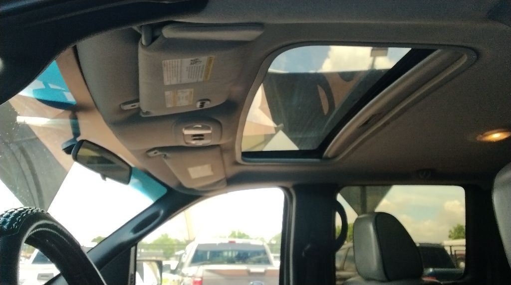 2008 Lincoln Mark LT Image 13